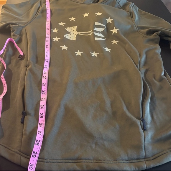 Under Armour Green “Freedom” Hoodie - Picture 7 of 7